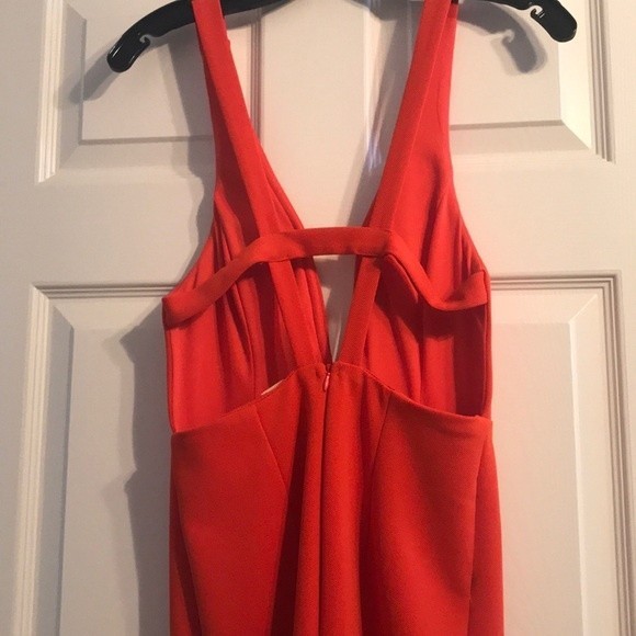 Plunging Coral Red Midi Dress - Picture 5 of 6